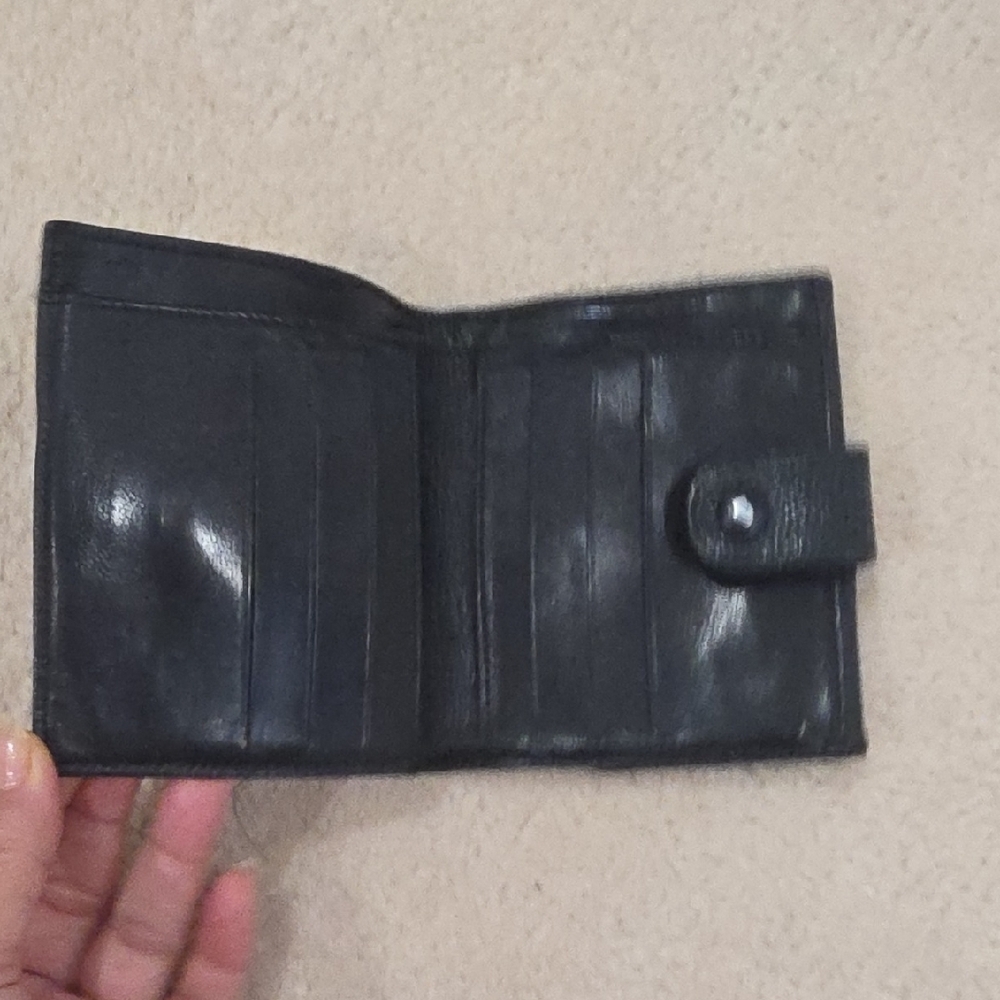 Chanel Caviar Skin Compact Wallet Black. - Picture 3 of 7